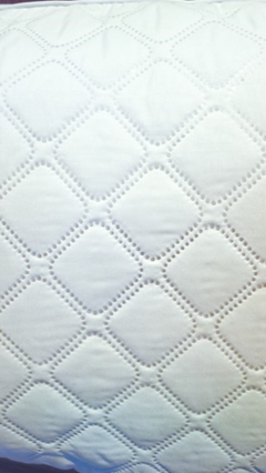 TRAVESSEIRO SOLENE 60cmx40cm CFP